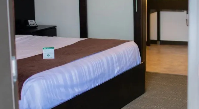 Двухместный номер Standard Boarders Inn & Suites by Cobblestone Hotels - Syracuse