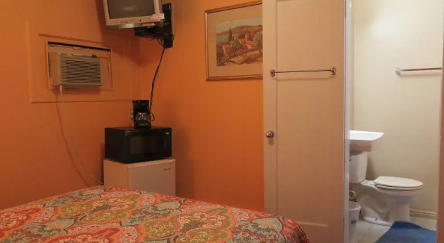 Номер Comfort Pillow Talk Motel