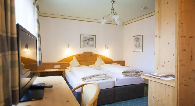 Двухместный номер Standard Hotel & Appartements Alpenresidenz Viktoria inklusive Sommer Stubai Super Card