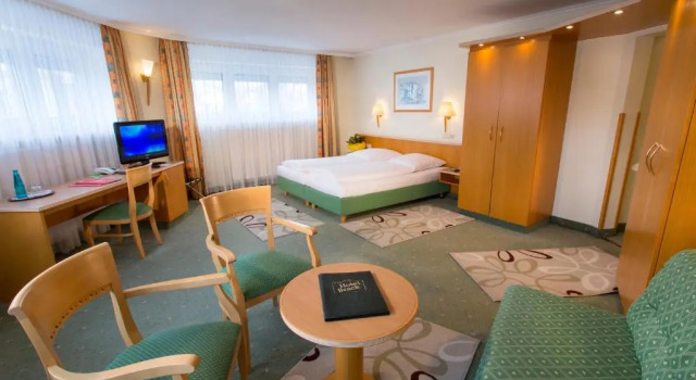 Трёхместный номер Standard Hotel Brack