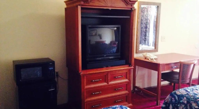 Четырёхместный номер Standard Blue Stone Inn