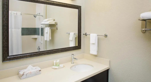 Люкс Staybridge Suites San Angelo by IHG