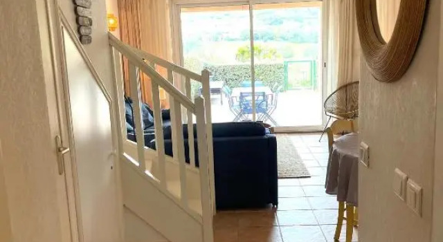 Villa "Les Greens" - Ste Maxime - 6 pers - Fibre - Proche Plages et Centre-Ville, Забронировать Вилла Отели Сент-Максима с бассейном, Бассейн