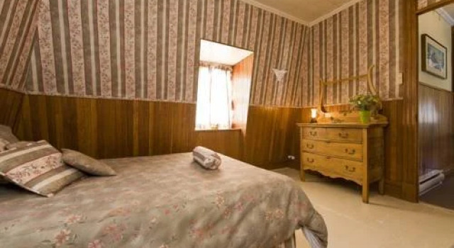 Auberge la Mansarde, Rezervovat Hostel La Malbaie 