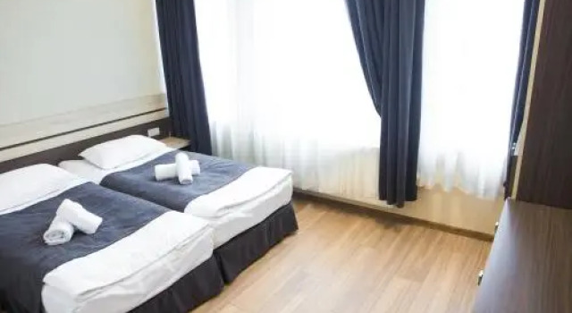 Hotel Merry Land, Buchen Sie Hotel Horodenka Iwano-Frankiwsk