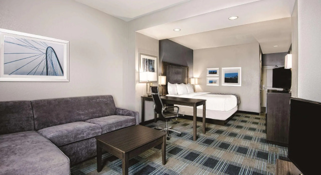 Двухместный номер Deluxe La Quinta by Wyndham Victoria - South