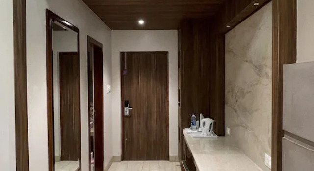 Номер Royal Hotel Sarovar Residency