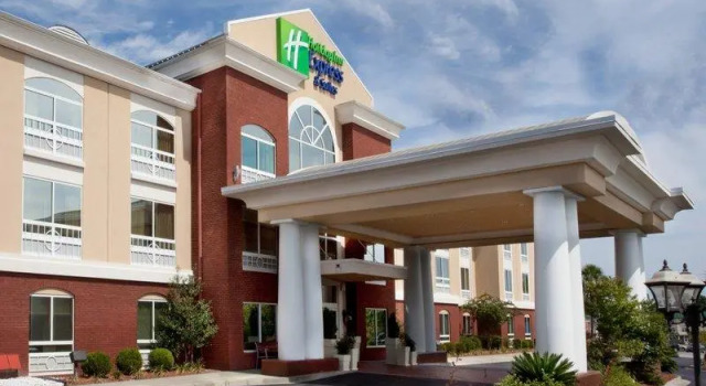 Run of House Holiday Inn Express Hotel & Suites - Sumter by IHG