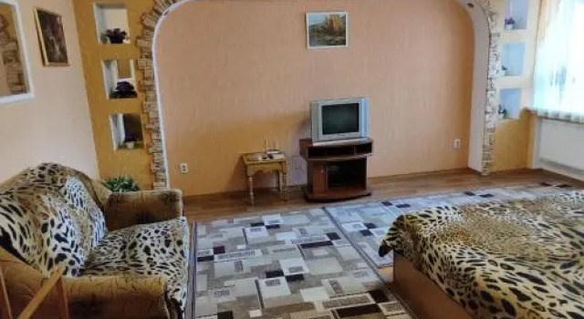 Apartment on Peremohy Street 8, Varaa Huoneisto Khmelʼnytsʼkyy Khmelnitskiy