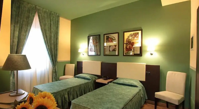 Tenuta del Vecchio Mulino, Book Hotel Motta deʼConti Piedmont