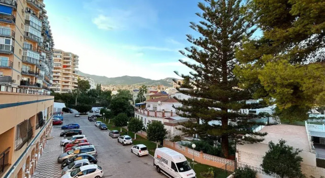 Апартаменты Villa with private heated Pool by the beach & port - Benalmadena by REMS