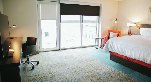 Двухместный номер Deluxe с балконом Hilton Garden Inn Fredericton