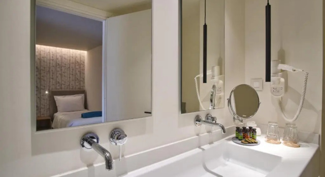 Habitación familiar Estándar con balcón Utopia Blu Hotel