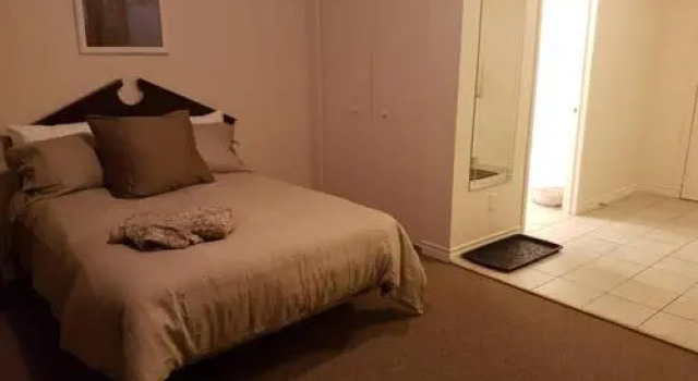 Cozy Little Studio by Amazing Property Rentals, Rezerwuj Hotel Hotele 3-gwiazdkowe w Outaouais, 3*