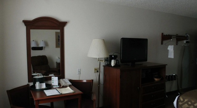 Lone Tree Inn, Book Hotel Billige hoteller i Montana