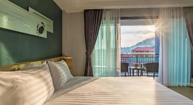 Двухместный номер Deluxe с балконом и с видом на океан AVA SEA Resort Krabi, Ao Nang Beach
