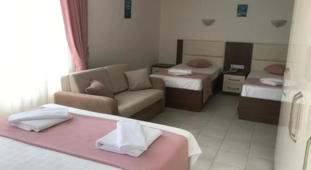 Standard Neljän hengen huone Infinity Ruby Hotel