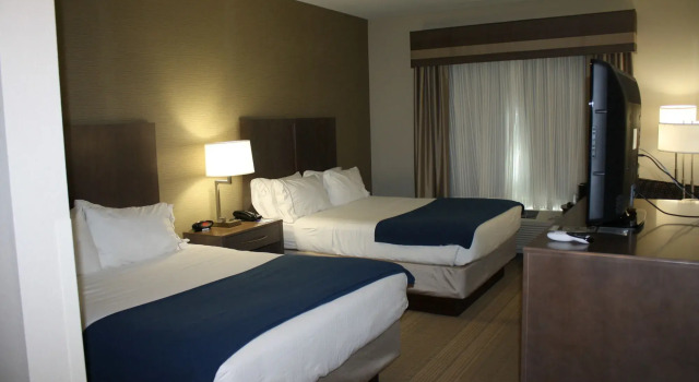 Holiday Inn Express Hotel & Suites Wichita Northeast, an IHG Hotel, Buchen Sie Hotel Wichita Kansas