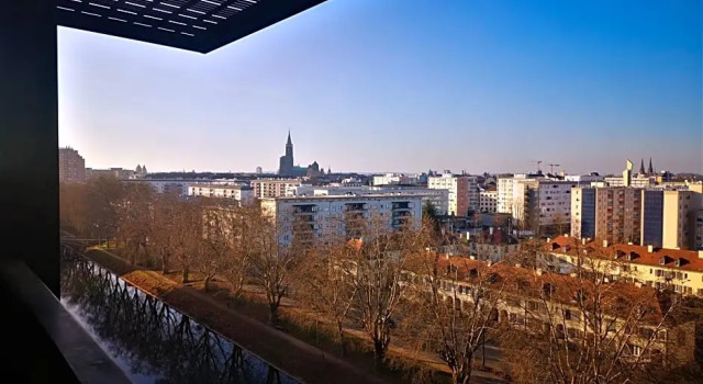 Номер Classic с видом на канал OKKO Hotels Strasbourg Centre