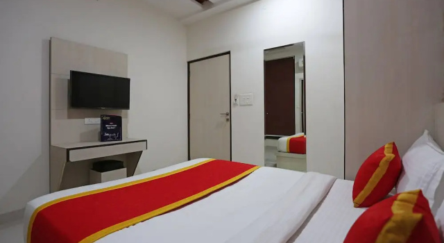 Двухместный номер Standard OYO 9304 Hotel Swastika