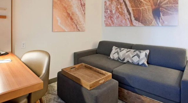 Люкс Springhill Suites by Marriott Wichita East At Plazzio