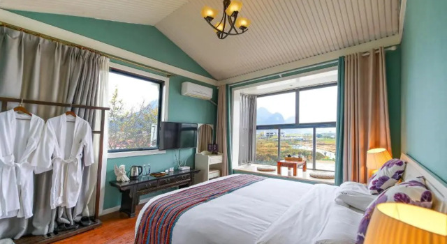 Номер Deluxe Secret Courtyard Resort Hotel