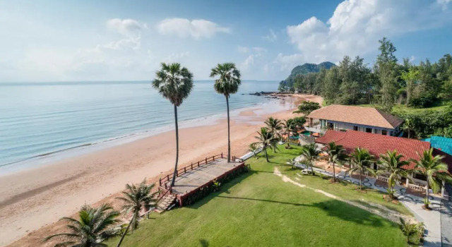 Трёхместный номер Standard с видом на море Ban Saithong Beach Resort