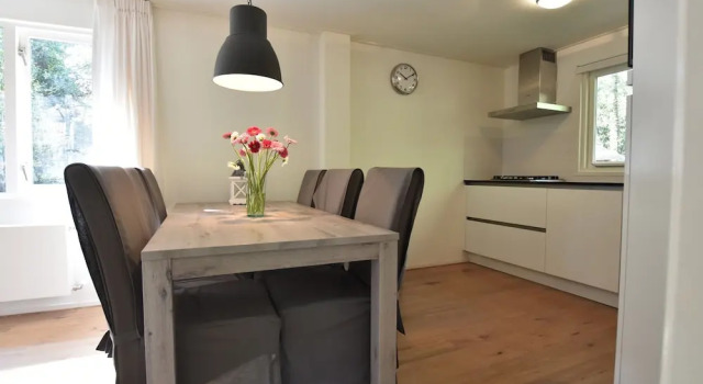 Quaint Chalet in Norg With Balcony, Terrace, Garden, Hammock, Book Chalet Sommerhuse i Norg, Hytte