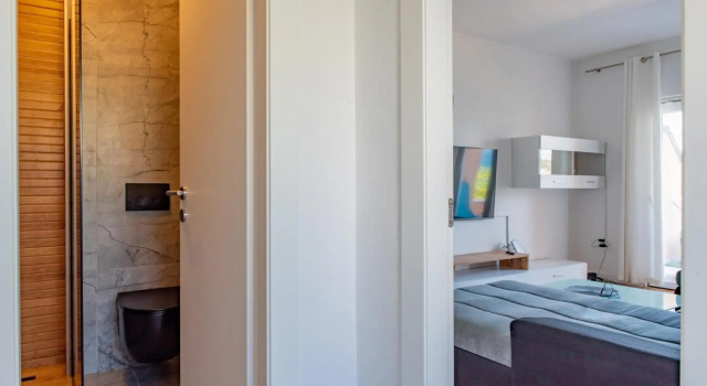 Holiday home Niva, Rezerwuj Hotel Hotele w Split-Dalmatia County z parkingiem, Parking