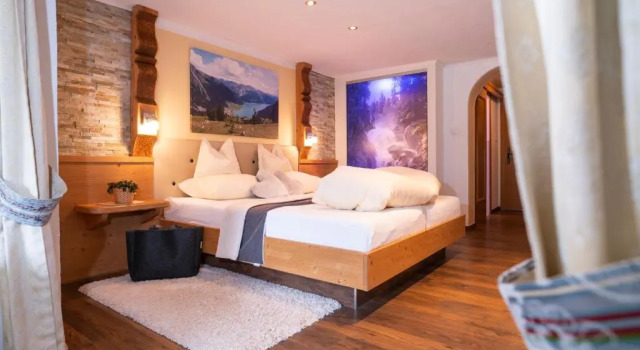 Полулюкс Deluxe Beauty & Wellness Hotel Tirolerhof