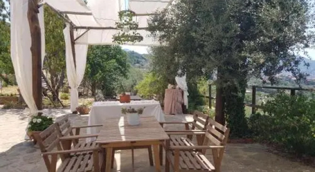 Tenuta Della Torre, Book Hotel Hoteller i Perdifumo med parkering, Parkering