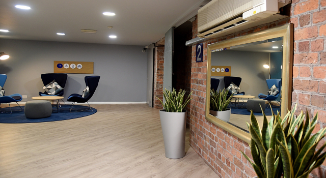 Holiday Inn Express Liverpool-Albert Dock, Varaa Hotelli Hotellit Merseyside aamiaisella, Aamiainen
