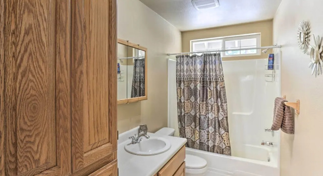 Private Pool & Game Room: Family Weaverville Gem, Rezerwuj Dom wakacyjny Weaverville Kalifornia