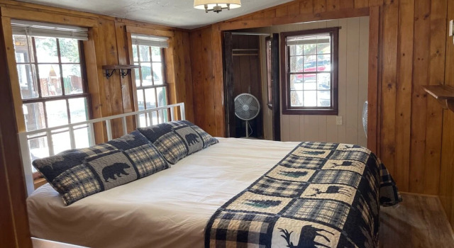 Standard Einzel Zimmer Casey's Cabins