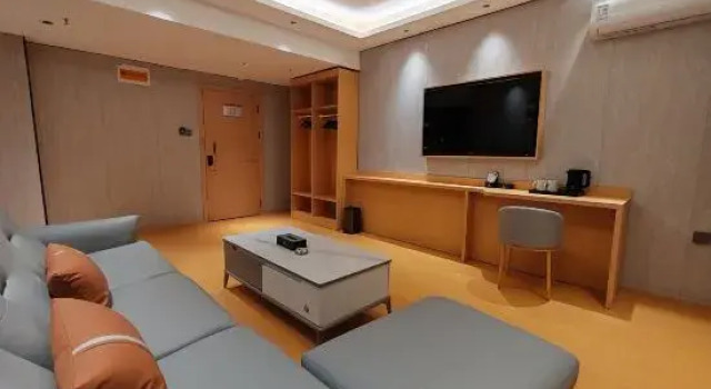 Люкс Jintaibai Boutique Hotel (Qingnian West Road)