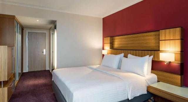 Номер Superior с видом на взлетно-посадочную полосу Radisson Blu Hotel London Stansted Airport