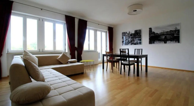 Luxury city apartment - view of river and castle, Забронировать Апартаменты/квартира Апартаменты Вюрцбурга, рядом с Церковь Св. Буркарда, Апартаменты/квартира