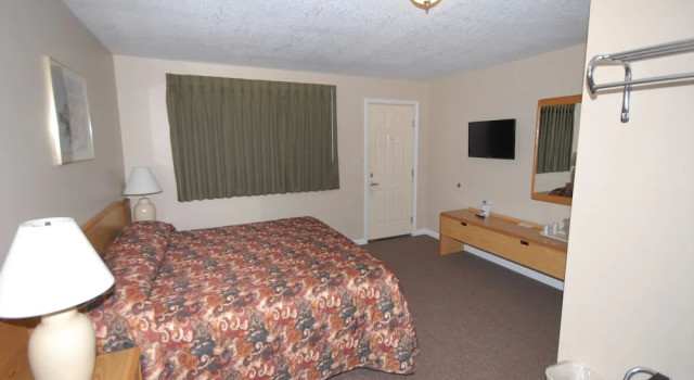 Номер Deluxe Wayside Motel