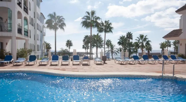 Апартаменты 2233-Lovely 2 bedrooms on the beach, pool and port