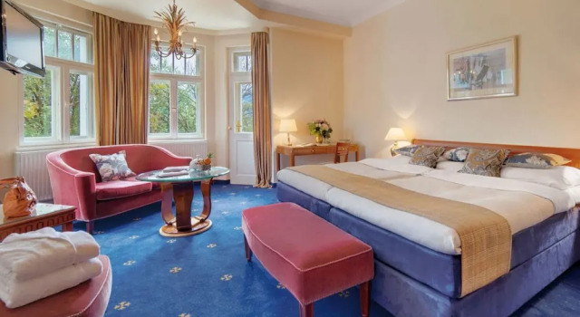 Номер Deluxe с балконом Grand Hotel Sonnenbichl
