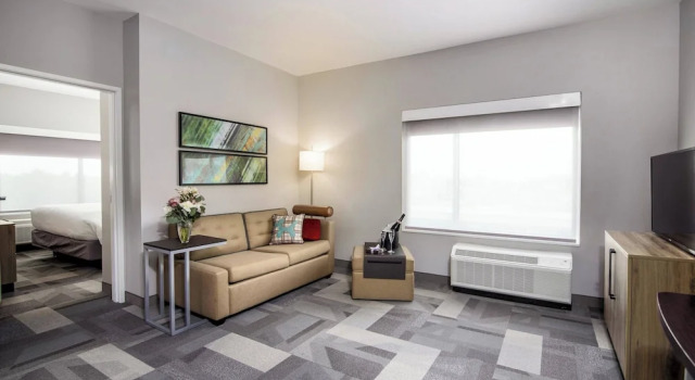 Люкс TownePlace Suites by Marriott Houston Hobby Airport