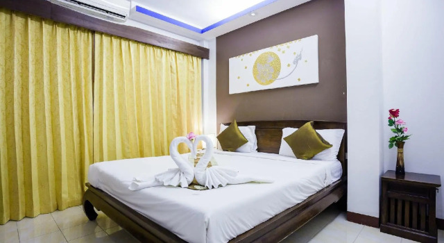 Luxur Boutique Hotel Patong