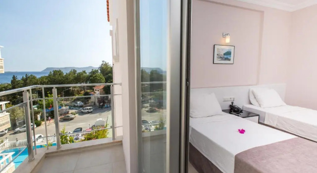 Двухместный номер Standard с частичным видом на море Habesos Hotel