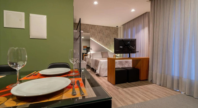 AION suítes 104 - Compacto e luxuoso Loft - Rooftop com piscina e academia - À poucos passos da praia