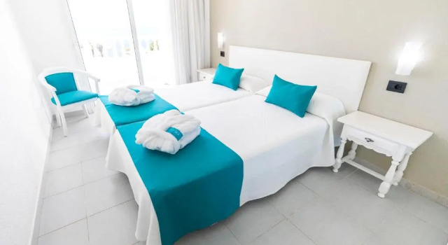 Трёхместный номер Standard BLUESEA Lagos de Cesar