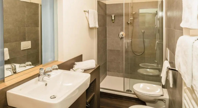 Двухместный номер Standard с балконом The Vista Hotel