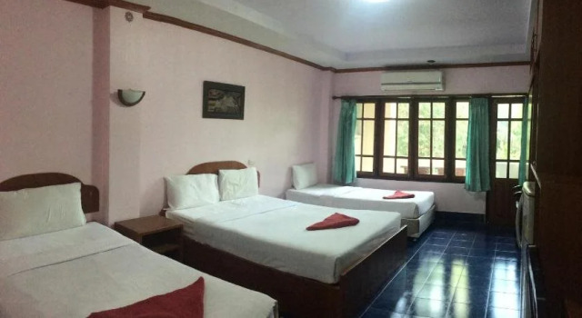 Coconut House Chaweng Hostel, Buchen Sie Hostel Amphoe Koh Samui. Ko Samui