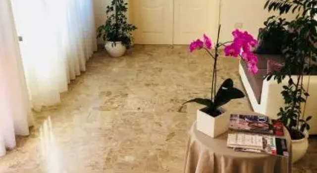 Hotel San Lorenzo, Reserva ahora Hotel Hoteles en Palidano con aparcamiento, Aparcamiento