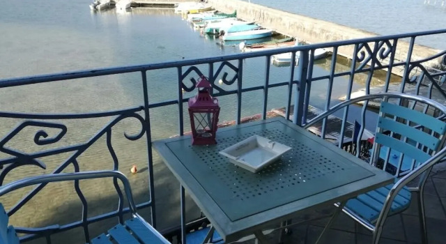 Одноместный номер Standard с балконом и с видом на озеро Weekend Hotel Les Pieds dans l'Eau