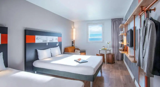 Семейный номер Standard ibis budget Nice Californie Lenval